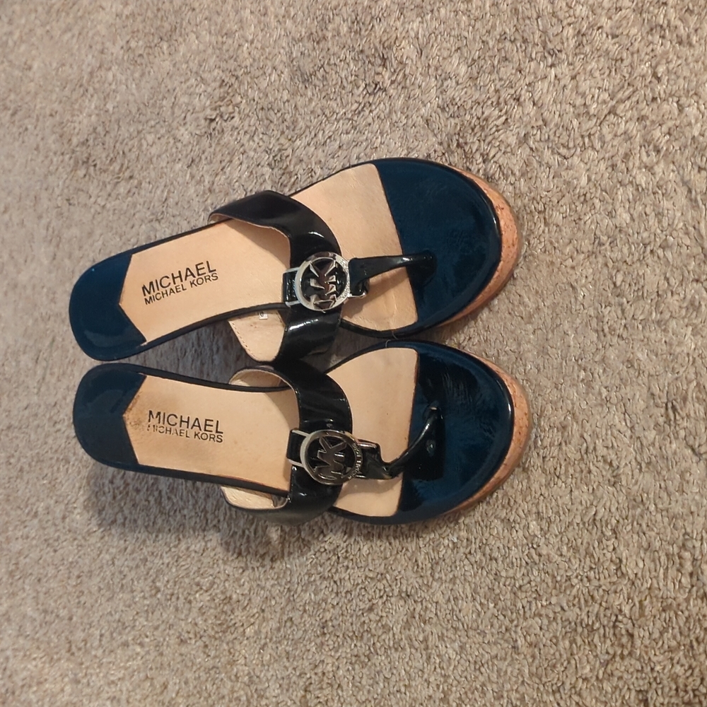 Barely worn size 8 Michael kors wedges